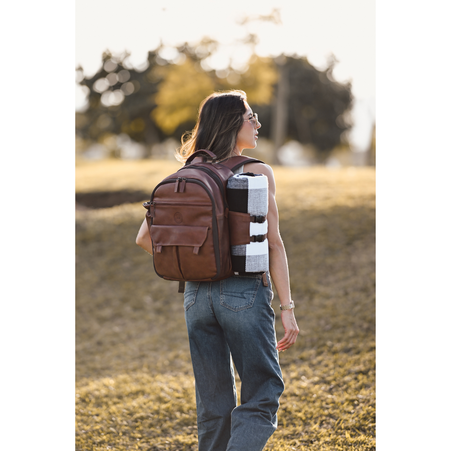 INSULATED PICNIC BACKPACK IN BLACK